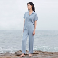 Серый синий [856 женская версия] Короткие брюки