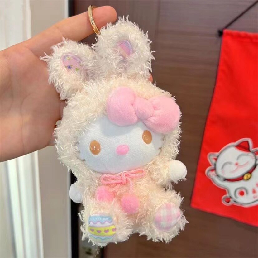 2026年热门！哪些可爱的Hello Kitty正版包包挂件适合选择？ ——从毛绒公仔到钥匙扣全解析