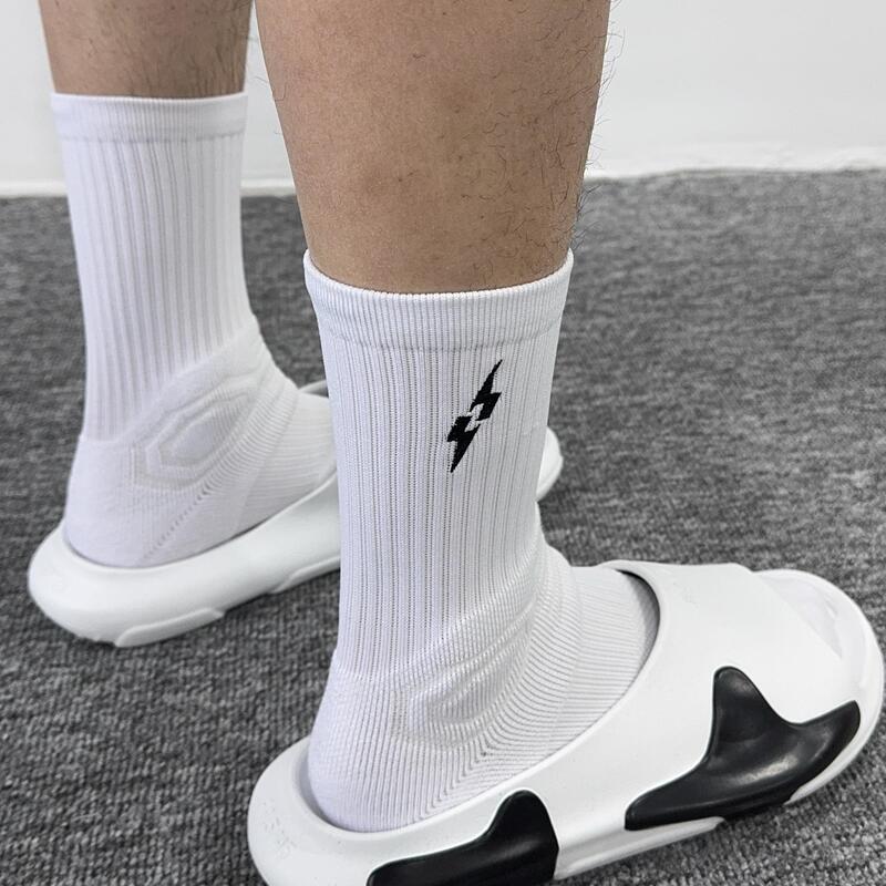 Uzisproace Flying Lightning Embroidered Basketball Socks, Thickened Towel Basketball Socks, Breathable High-Top Sports Socks, Sweat-Absorbent and Wear-Resistant Uzisproace Flying Lightning Embroidered Basketball Socks, Thickened Towel Basketball Socks, Breathable High-Top Sports Socks, Sweat-Absorbent and Wear-Resistant