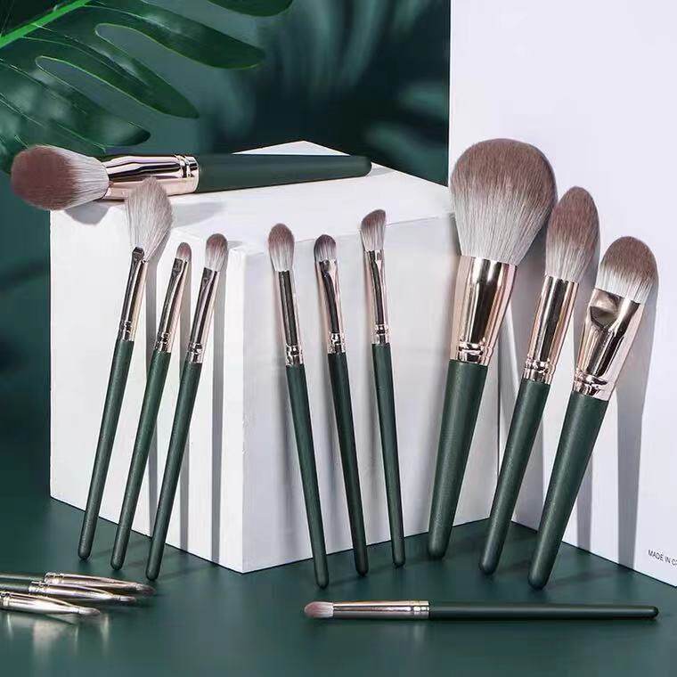 Cangzhou 14 flat makeup brush set full set of brush beauty makeup powder brush foundation blush eye shadow brush super soft