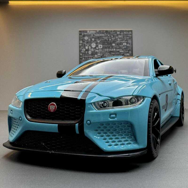 1:24 Jaguar Xe Simulation Alloy Car Model Rally Car Ornament Collection Boy's Metal Toy Car Gift