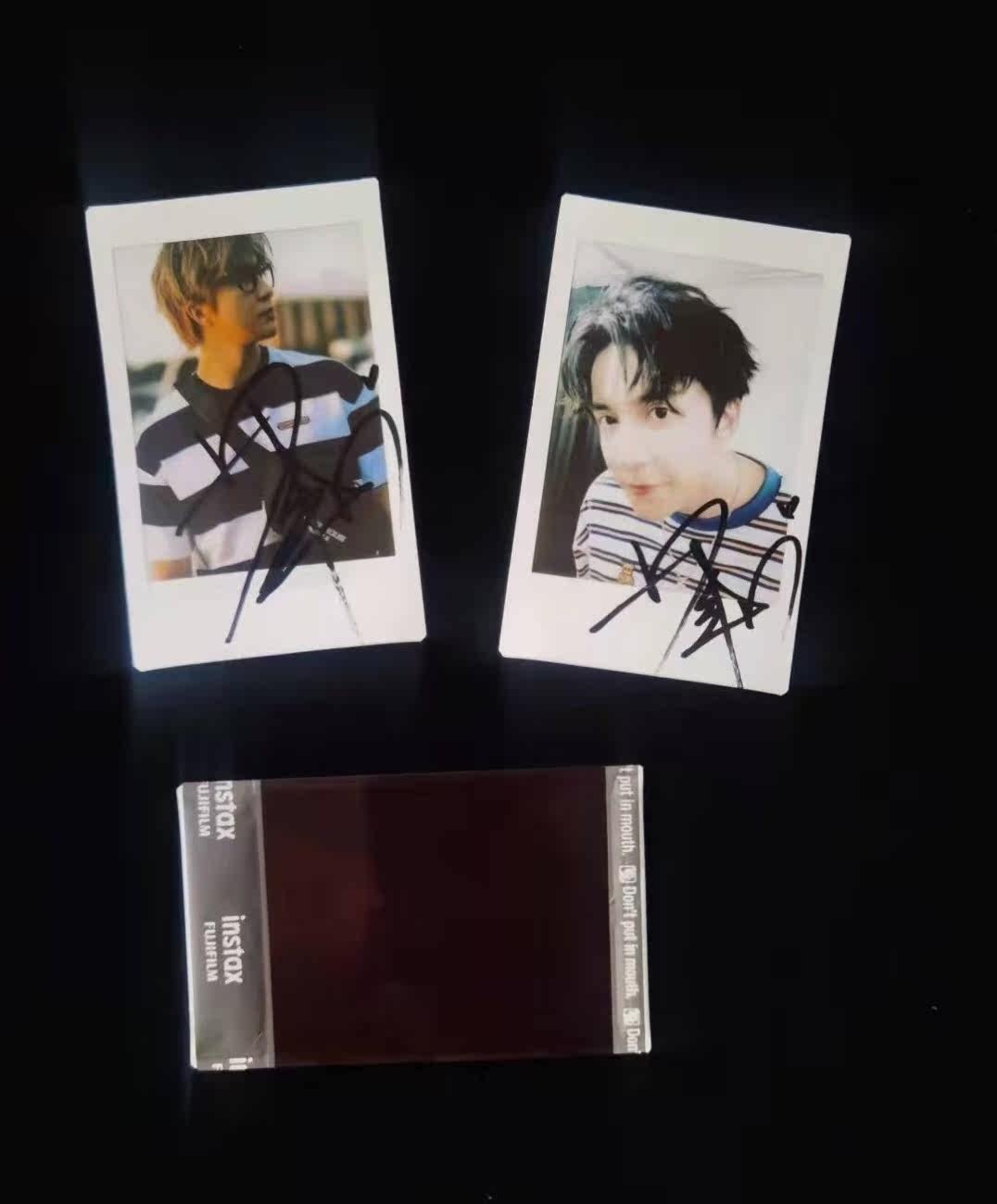 Xue's humbly signed autograph for the event Live pro-sign Pareal fans should be given a gift for the Weeks Products Collection