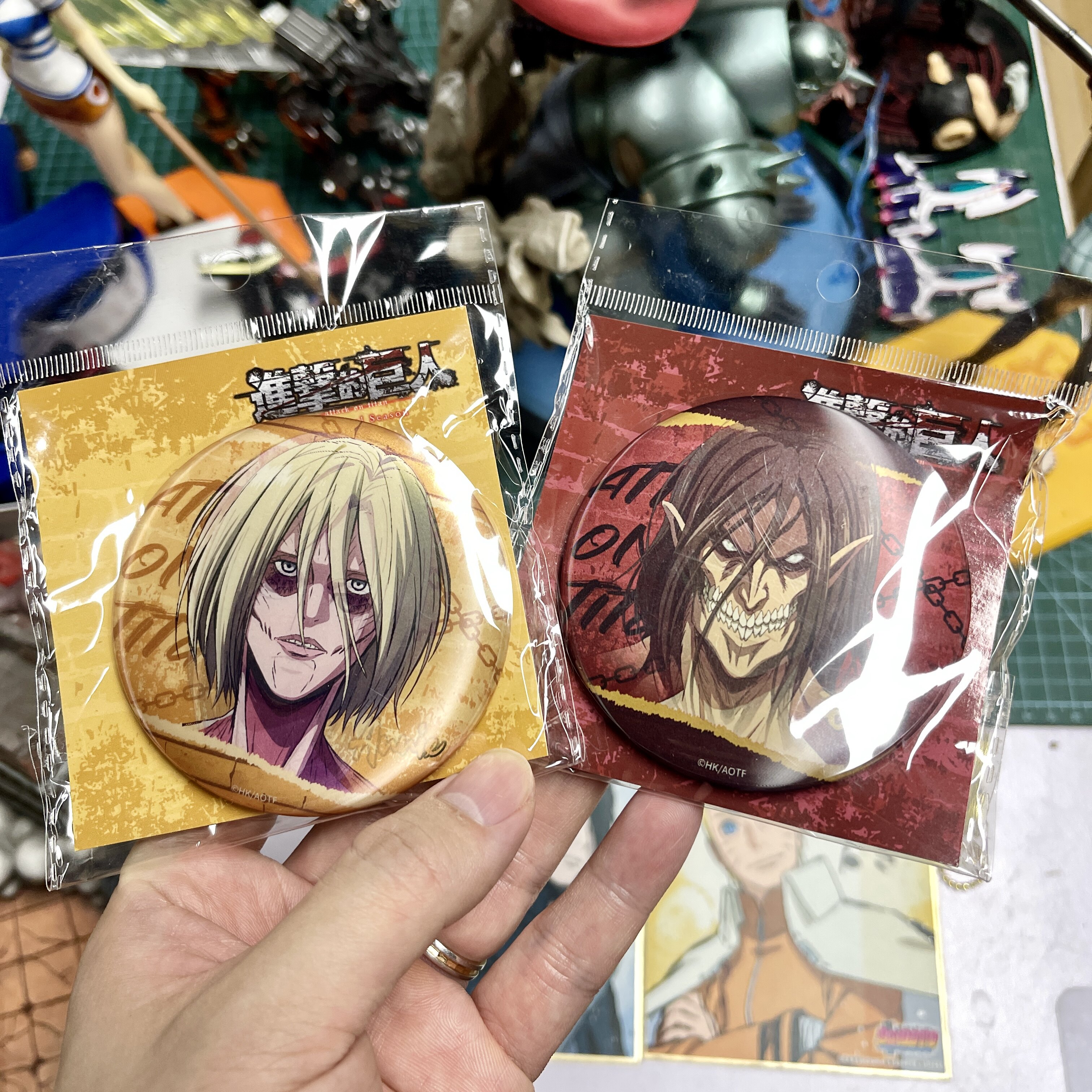 Official Attack on Titan Eren Lenticular Can Badge Anime Merchandise