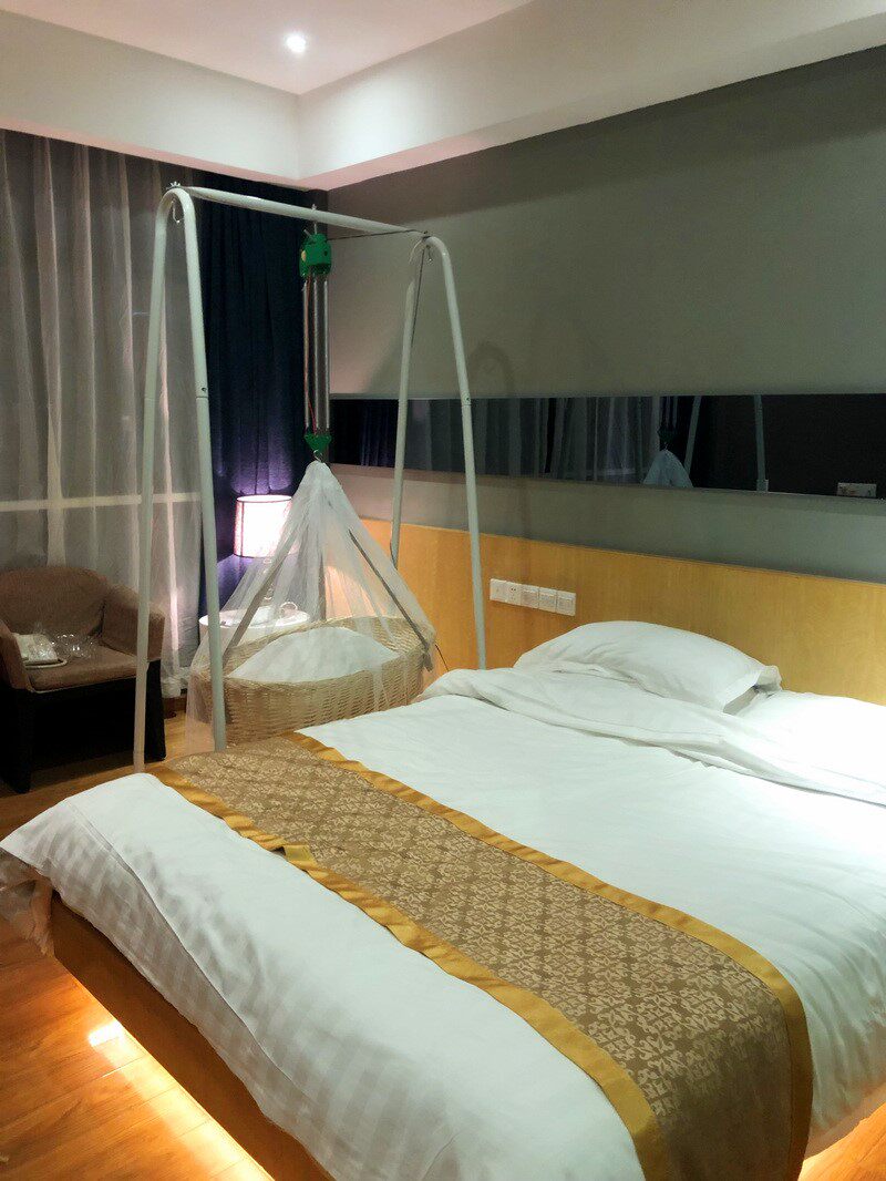 Up and down rocking Chaoshan Non-manual cradle Baby baby boy appeasement rocking bed Cradle Cot Bracket Children Electric Coyova-Taobao