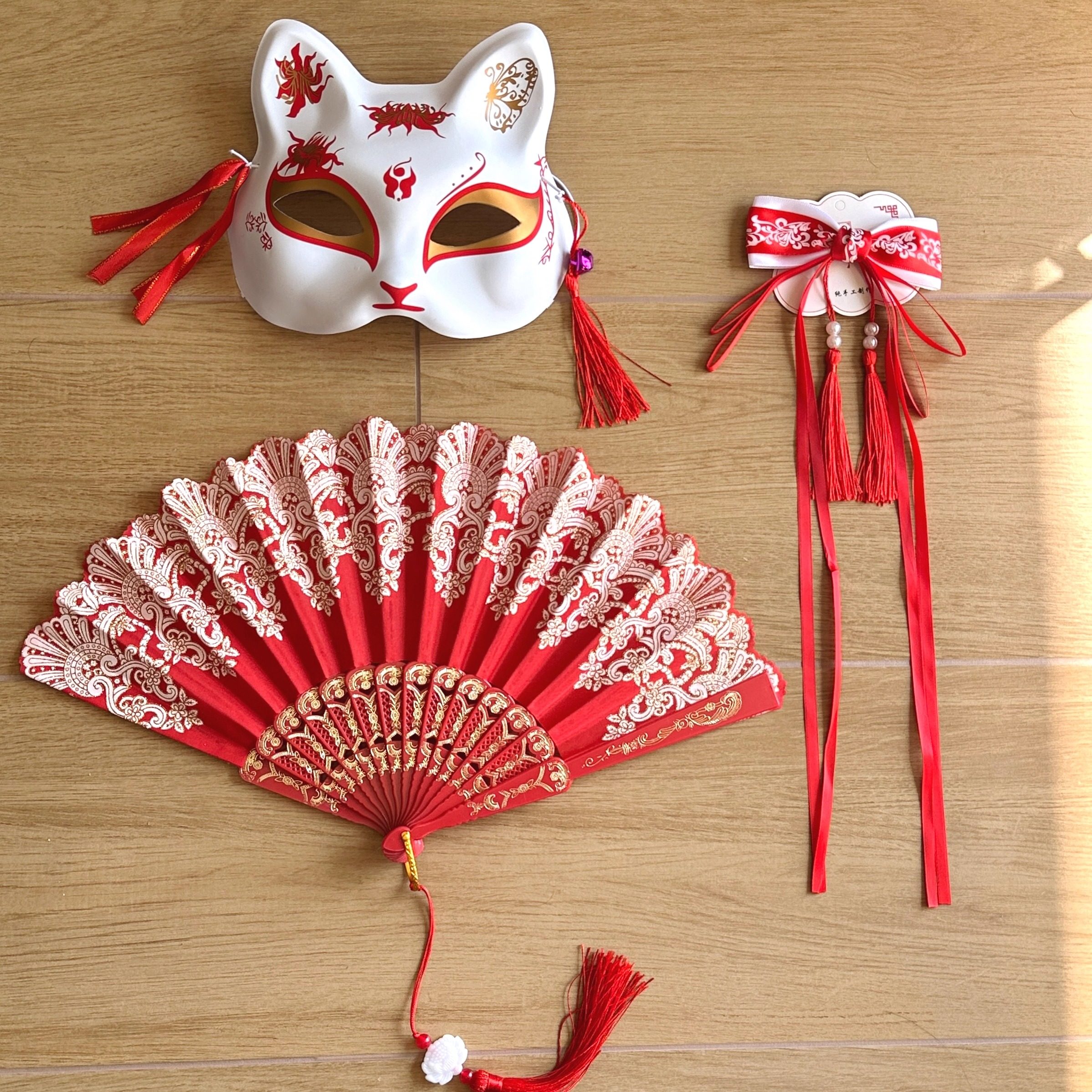 Fox-themed ancient style mask, half-face hair clip, fan, Hanfu, Halloween party costume for children and adults.