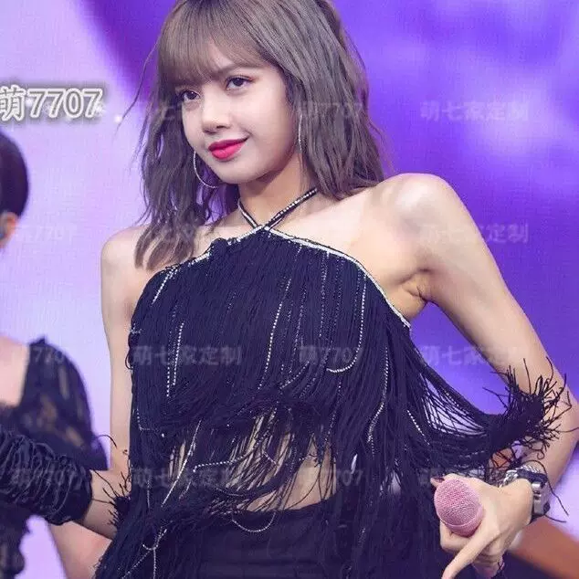 Blackpink Лиза та же служба исполнения DJ Black Flavors Gogo ночной клуб бар джаз танцевальная служба