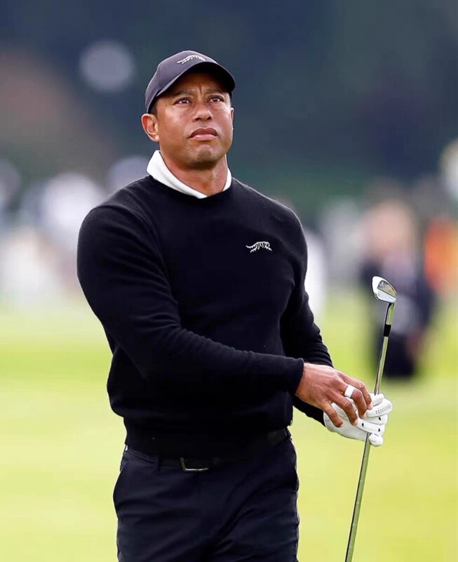 Sun Day Red Tiger Woods Golf Sweater, Round Neck, Unisex, Delicate, Soft and Comfortable Knitwear