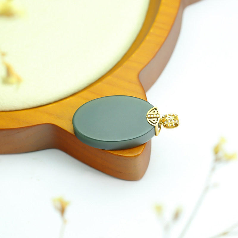 Huzi Ge Jewelry Hetian Jade Pendant Taqing First Class Extra Fine 18K Gold Buckle Head Oval Slice Full of Diamonds Original Design