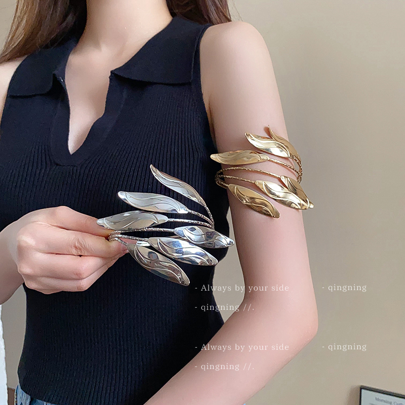 European and American Leaf Bracelet Arm Ring Silver Niche Design Arm Cuff Arm Bracelet Exotic Bracelet Exaggerated Arm Accessory for Women