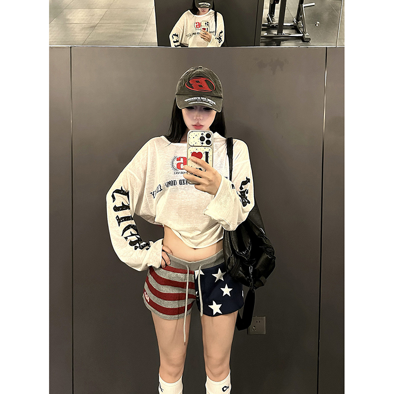 Explosive Candy American Retro Star Print Color-Block Straight-Leg Three-Quarter Pants for Women, Summer Slim-Fit Versatile Hot Girl Style Shorts Explosive Candy American Retro Star Print Color-Block Straight-Leg Three-Quarter Pants for Women, Summer Slim-Fit Versatile Hot Girl Style Shorts
