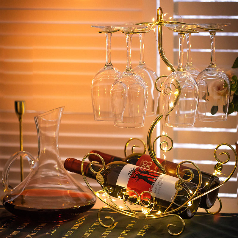 Goblet European luxury high-end red wine glass shelf one French artist set crystal glass