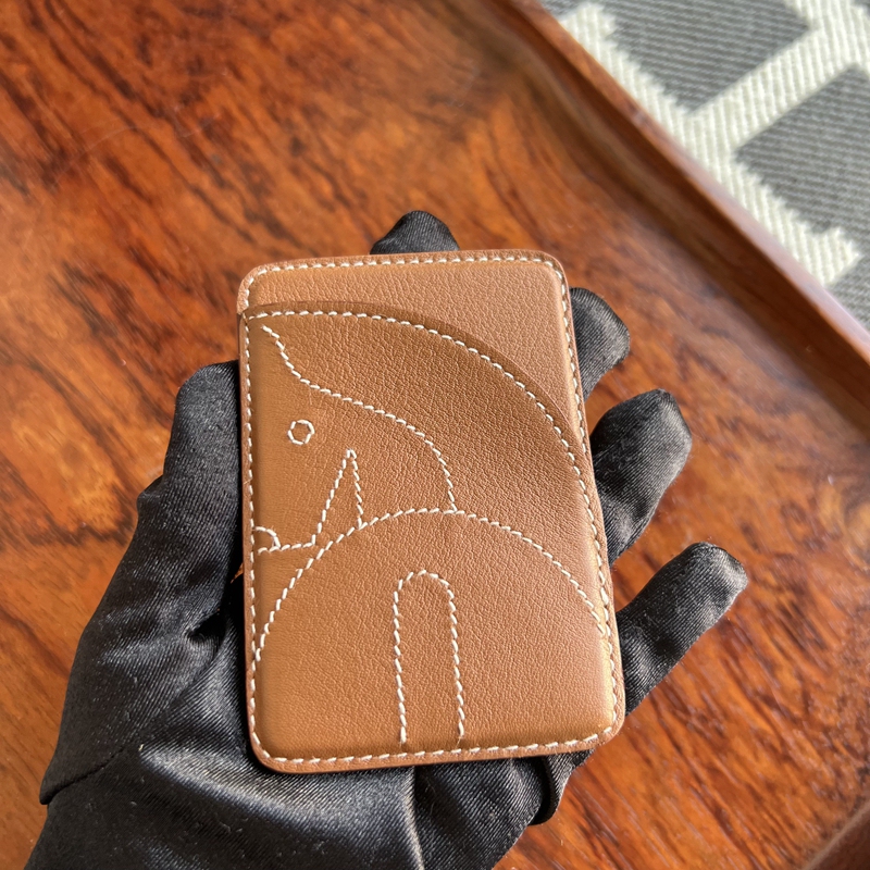2026 Limited Edition Magnetic Card Holder Vertical Style Genuine Leather Card Case Gold Brown Leather Hand-Stitched Document Holder Multifunctional