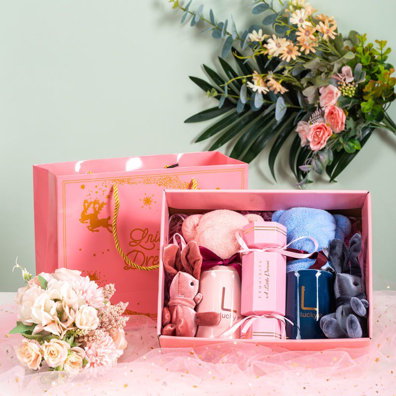 Bridesmaids practical wedding candy box girlfriends creative birthday gift girl baby 100-day 100-day banquet gift box