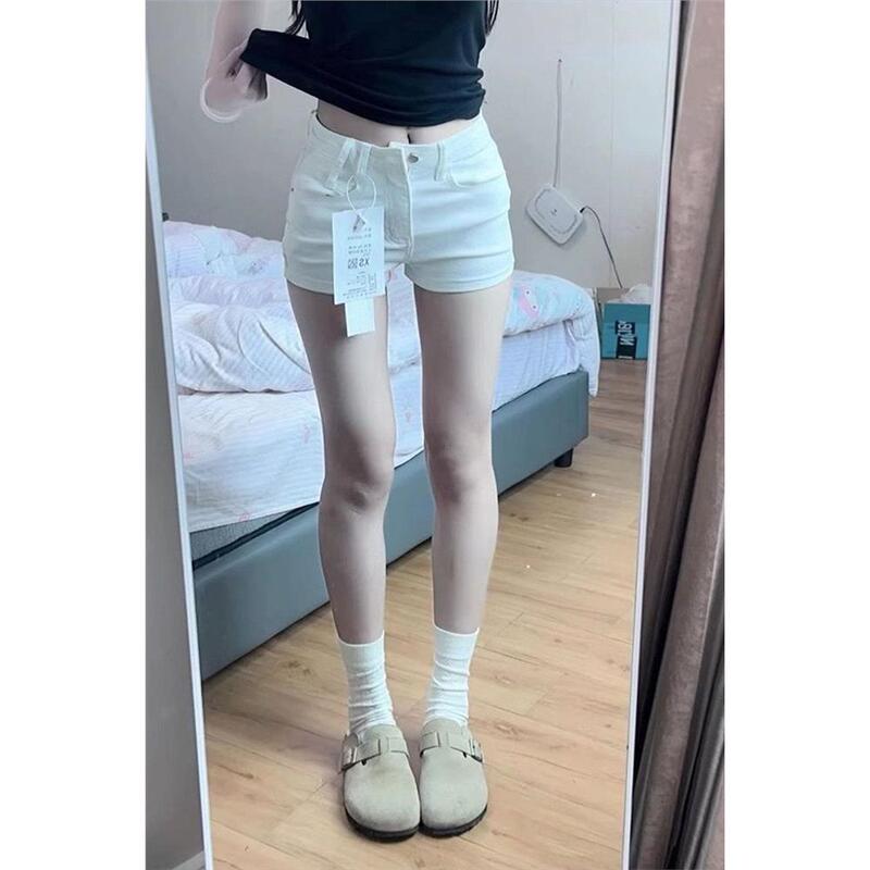 White Low-Waist Denim Shorts for Women, Summer New Style, Stretchy Versatile A-Line Tight-Fitting Sexy Hip-Hugging Hot Pants