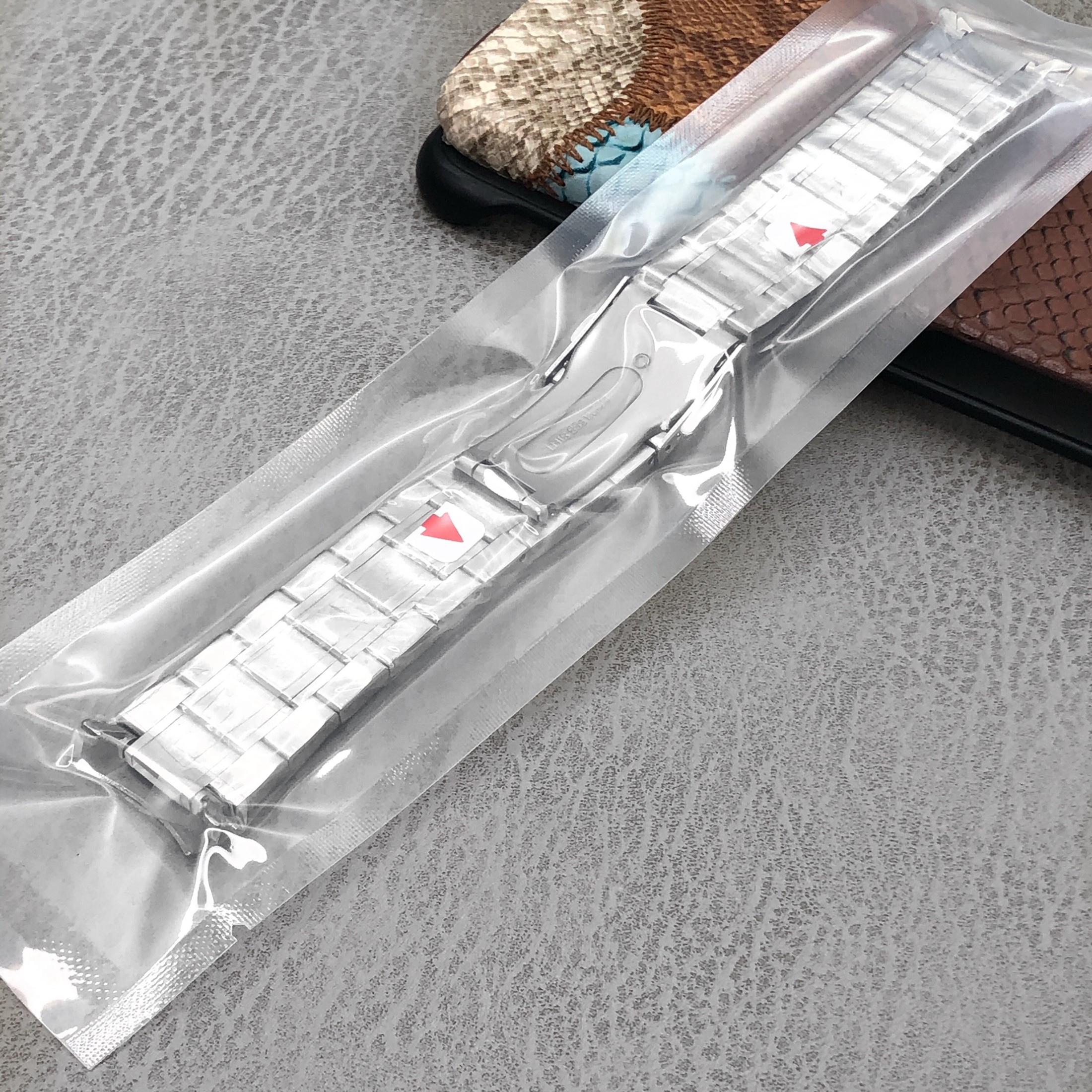 Mengshi Chun Is Compatible with Casio Mth-5001Efr303/304Efs-S510Efb-560 Watch Steel Strap 22