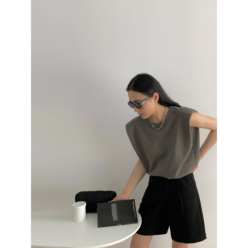 Zhou Miao Zhoumiao Right-Angle Shoulder 2.0 Niche Shoulder Pad T-Shirt for Women 2022 Summer New Sleeveless T-Shirt Vest Zhou Miao Zhoumiao Right-Angle Shoulder 2.0 Niche Shoulder Pad T-Shirt for Women 2022 Summer New Sleeveless T-Shirt Vest