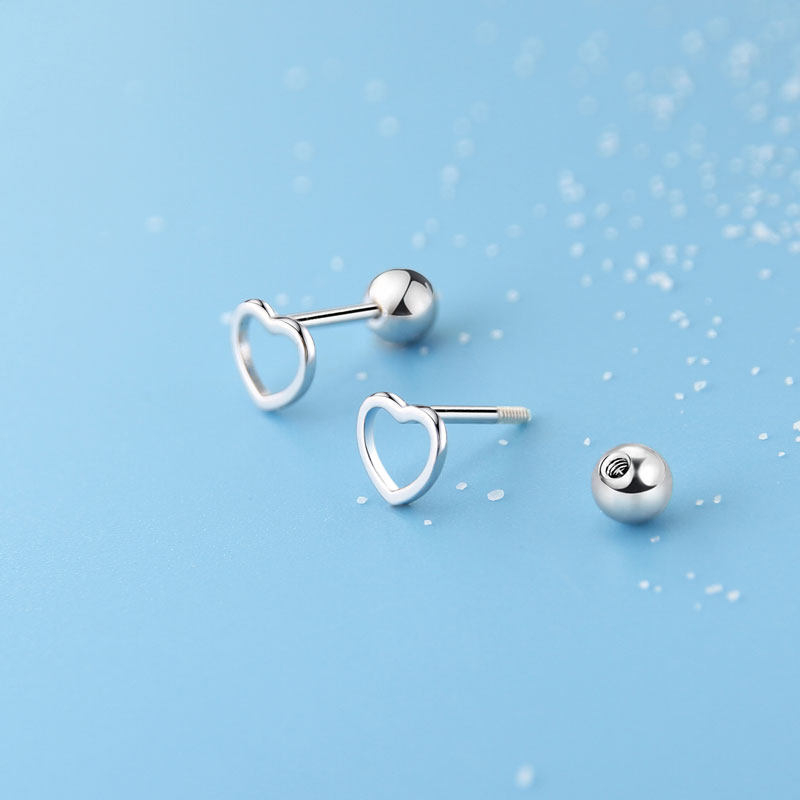 Pure silver ear nail woman delicate and small screw cap ear bone nail bath sleep-free silver ear decoration minimalist raising earhole
