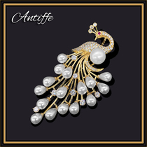 Japan and South Korea Zircon temperament peacock high-grade brooch womens corsage atmospheric luxury suit pin wild coat accessories trend