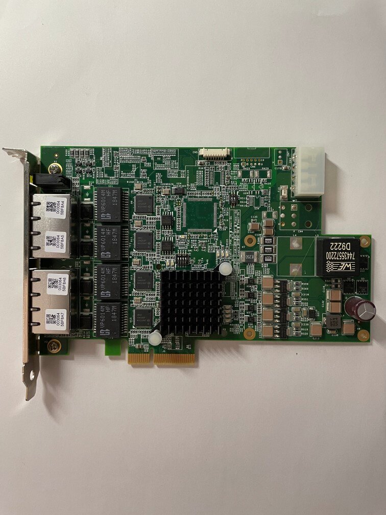 Taiwan's Ling Hua four-channel PoEW network card image collection card PCIe-GIE74C in kind