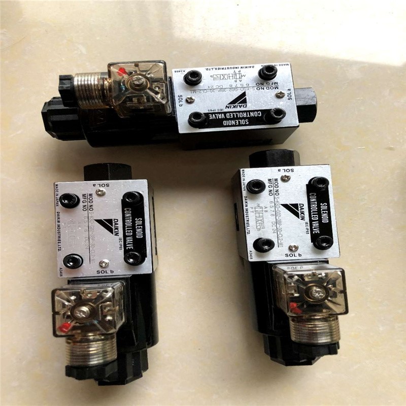 Supply DAIKIN Japan imports the big gold JRB-G06-3-13 hydraulic valve spot