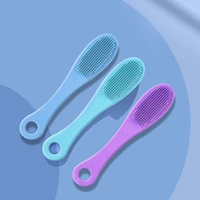 Три случайных цветов