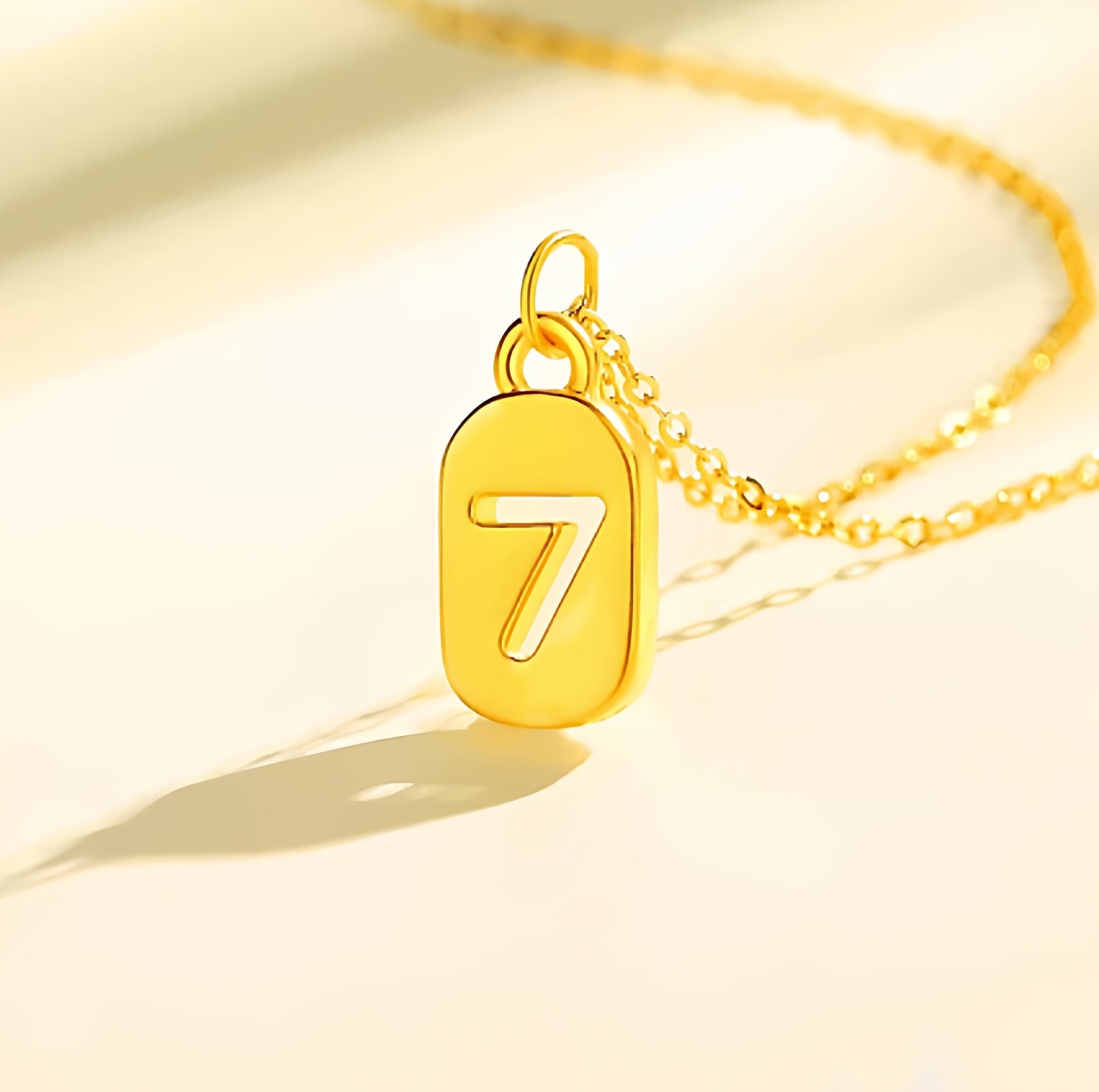周满福数字7项链足金999挂坠适合什么场合？