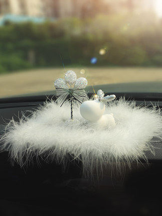 Car swing piece net red One deer ping An auto perfume fragrant lavender Fragrant Stone Interior Decoration Supplies Great All Goddess