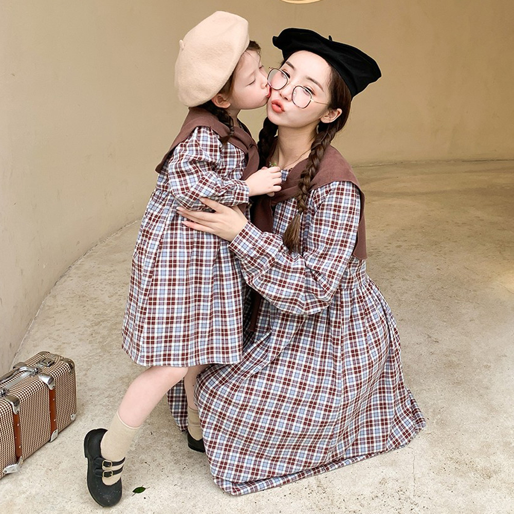 Pro-daughter dress Mother women's spring dress 2022 new high-end foreign Piers Long sleeves Spring and autumn Korean style Fried Street Plaid Dresses