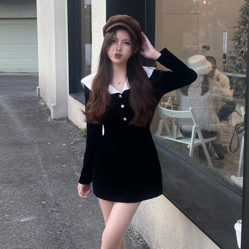 Hepburn-Style Miu Miu-Inspired Outfit, French Retro Sailor Collar Velvet Dress, This Year's Popular Autumn Dress