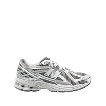 New Balance lady 1906R net face sneaker FARFETCH hair chic