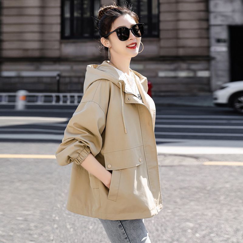Short Trench Coat for Women, Spring and Autumn 2025 New Korean Style, Fashionable, Loose, Slimming, Versatile, Petite Trench Coat Trend