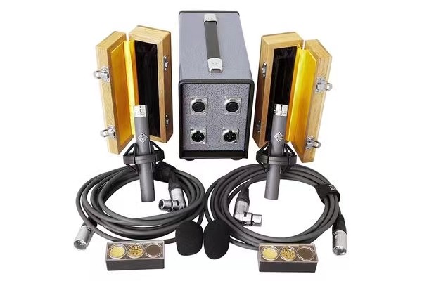 Deluxe Telefunken ELA M 260 recording studio electronic tube microphone