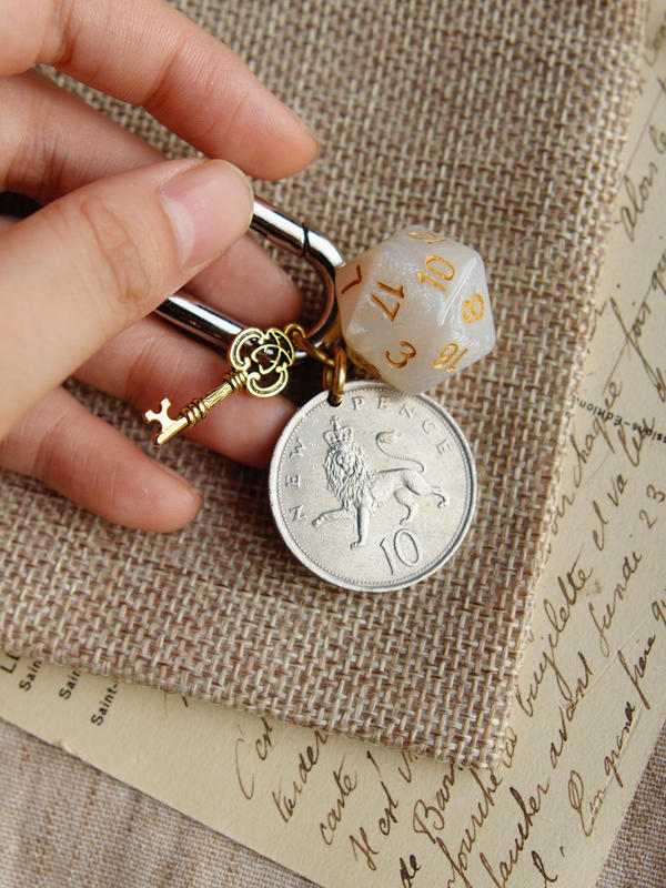 [Original] British 10-Penny Lion King Lucky Coin (1968-1981) Real Coin Handmade Pendant