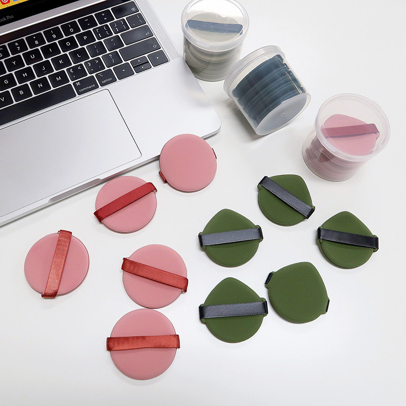 MiGoo meets water with huge pointed air cushion powder bashing sponge makeup dry and wet with no powder delivery containing box