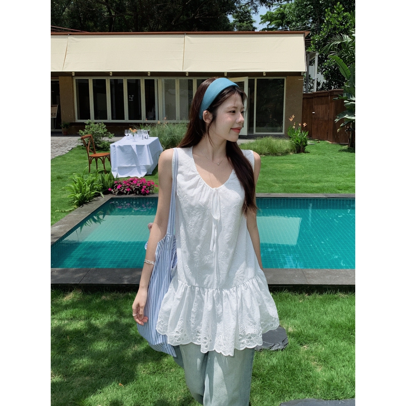 Song Ji-Ah Camisole Dress for Women 2026 New Summer White Dress with Lace Design Sleeveless Top