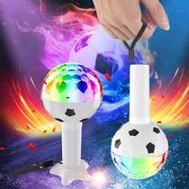 Nouvelle rotation sept couleurs mini-phase lumière 6 colorful KTV atmosphère lampe trampoline contrôlée par voix 5v chargée avec une petite boule magique de cristal