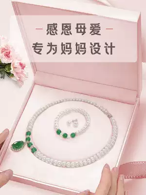 Mother's Day gift for Mother's Day High-end 40-year-old exquisite necklace 50-60 year old special surprise practical