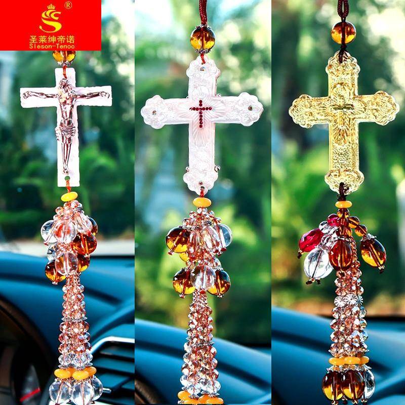 In 2022, the new car cross car mounted parts in the interior rearview mirror pendant