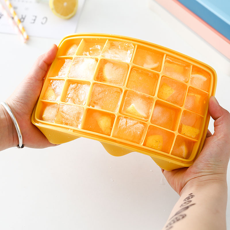 Ice tray refrigerator frozen ice cube mold household ice box large ice cube box silicone grinding ice storage box commercial ice maker