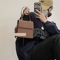 Satchel bag women 2021 new fashion trend this year popular bag atmosphere small man 2021 New