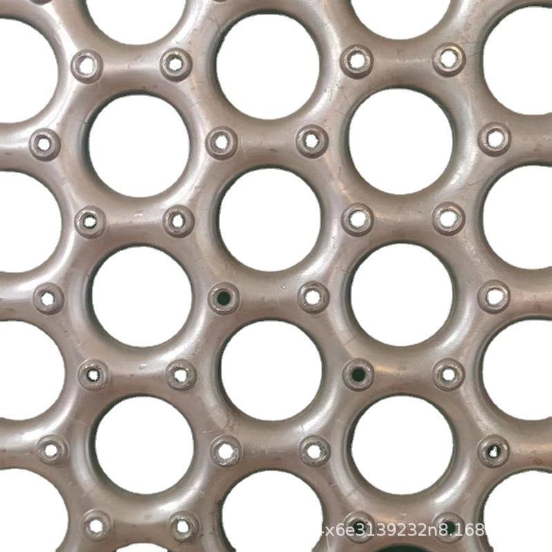 Manufacturer supplies 304 stainless steel round hole anti-skid plate/stair anti-WPN skateboard plate/concave-convex hole anti-hole/hole anti-skid plate
