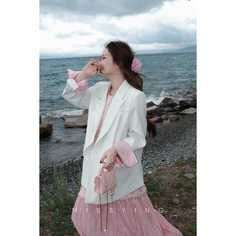 Miss Ying's Plus-Size Women's Clothing [Chicago] Fat-Friendly Design Blazer, New Autumn White Suit Jacket