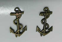 In the late Qing Dynasty and Beiyang period the Naval Cadet collar copper silver plating