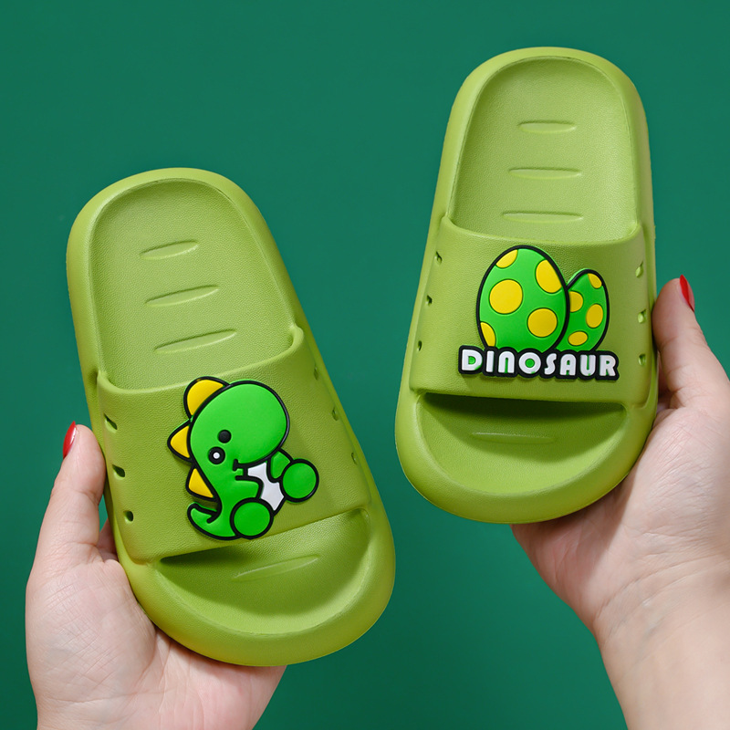 Children's Summer Slippers for Boys and Girls, Suitable for Home and Outdoor Use, Non-Slip Soft Soles for Bathing in the Bathroom, Cute Cartoon Dinosaur Design
