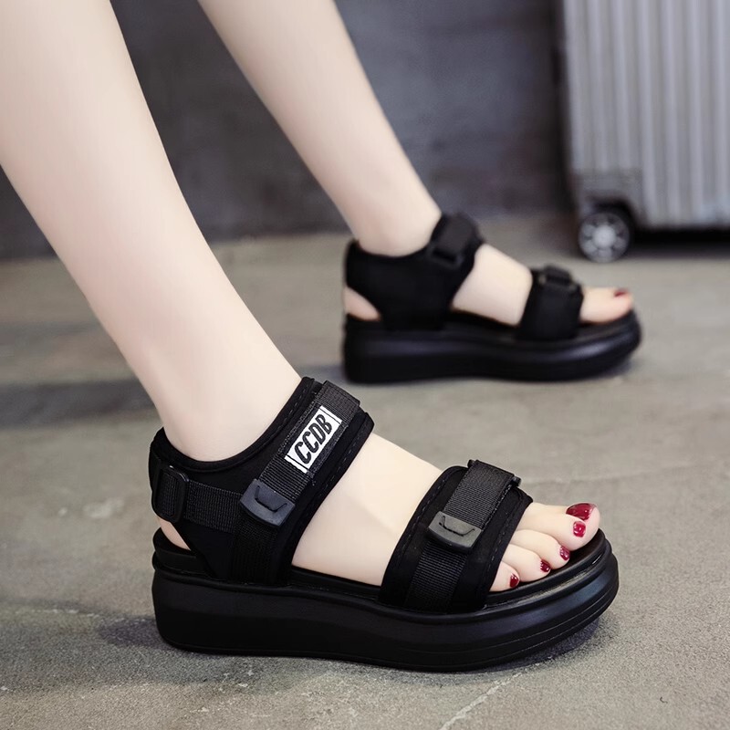 American Imported Durable Sports Sandals for Women 2026 Summer Fashion Dad-Style Platform Shoes Water-Resistant Thick-Soled Outdoor Beach Shoes American Imported Durable Sports Sandals for Women 2026 Summer Fashion Dad-Style Platform Shoes Water-Resistant Thick-Soled Outdoor Beach Shoes