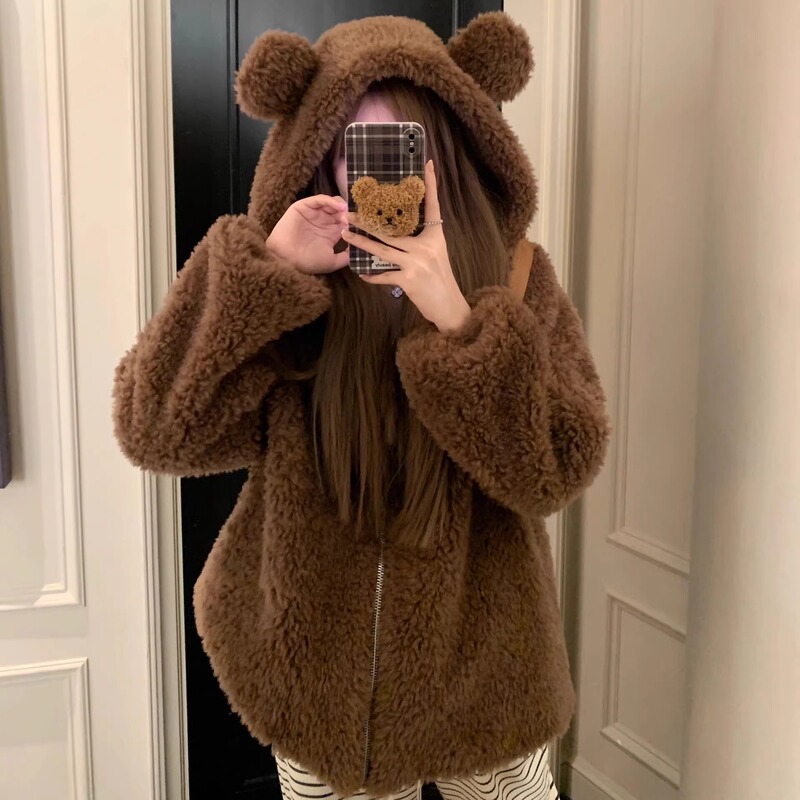 2025 Autumn/Winter New Coffee-Colored Bear Ear Hooded Lamb Fur Coat for Women, Loose and Thick Fur Coat