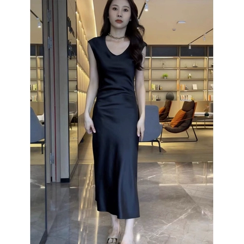 Летнее платье, приталенный корсет, длинная юбка, французский стиль, изысканный стиль, яркий броский стиль, с акцентом на бедрах