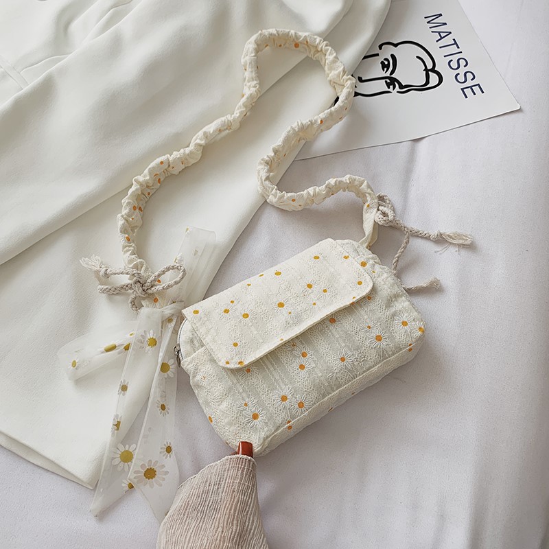 Bag gentle sweet lady messenger bag female canvas ins wind Joker shoulder summer fairy cute little fresh