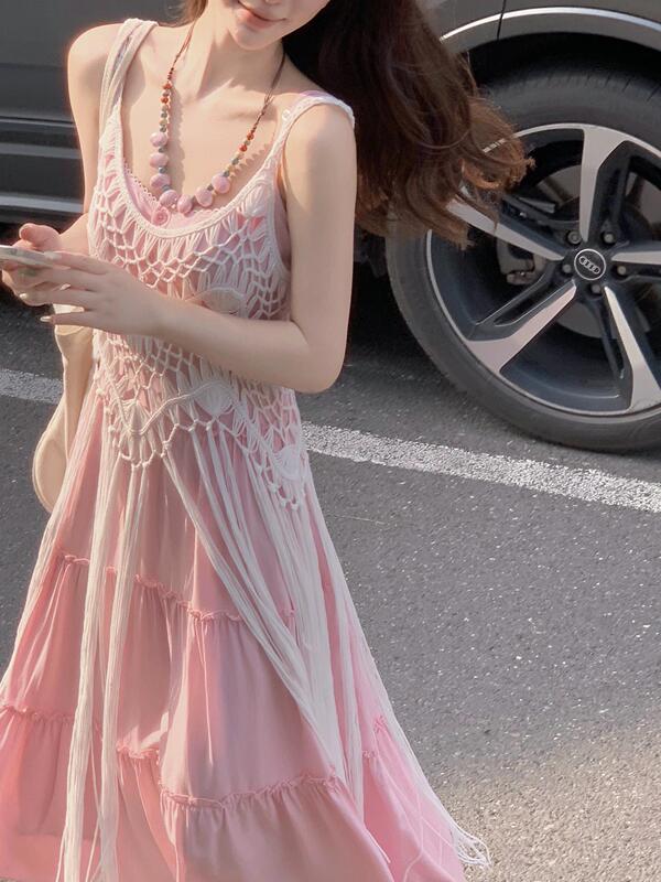 Bohemian Style Pink Suspender Dress, Seaside Resort Style Hollow Knitted Blouse Two-Piece Suit for Women in Summer Bohemian Style Pink Suspender Dress, Seaside Resort Style Hollow Knitted Blouse Two-Piece Suit for Women in Summer