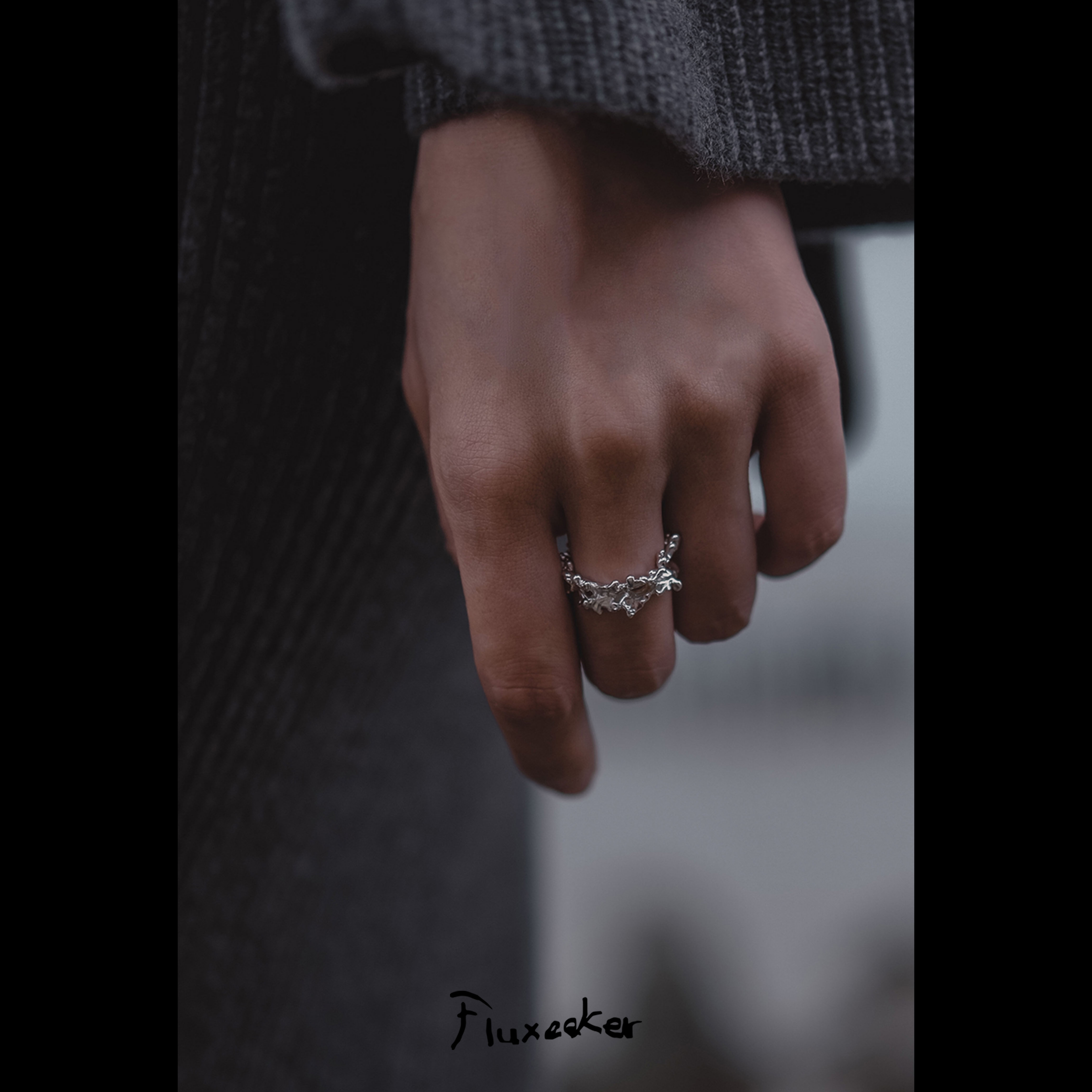 fluxeeker | HDES wave with a thin ring of flowers